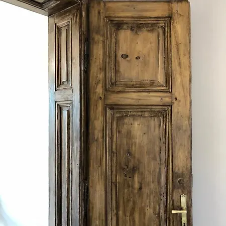 Park In The Heart Of The City דירה *